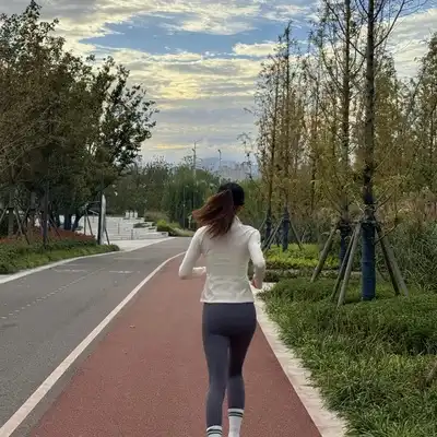 邹博